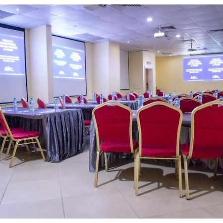 Ibis Lagos Airport Ikeja Exterior foto