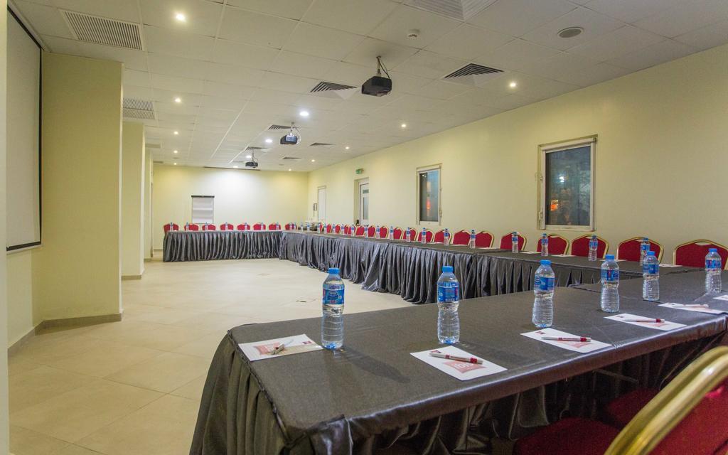 Ibis Lagos Airport Ikeja Exterior foto