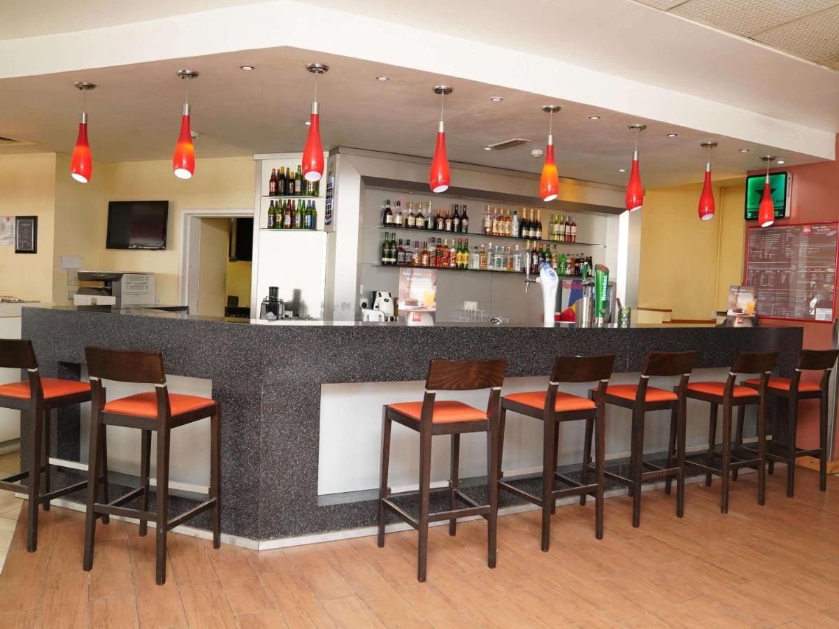 Ibis Lagos Airport Ikeja Exterior foto